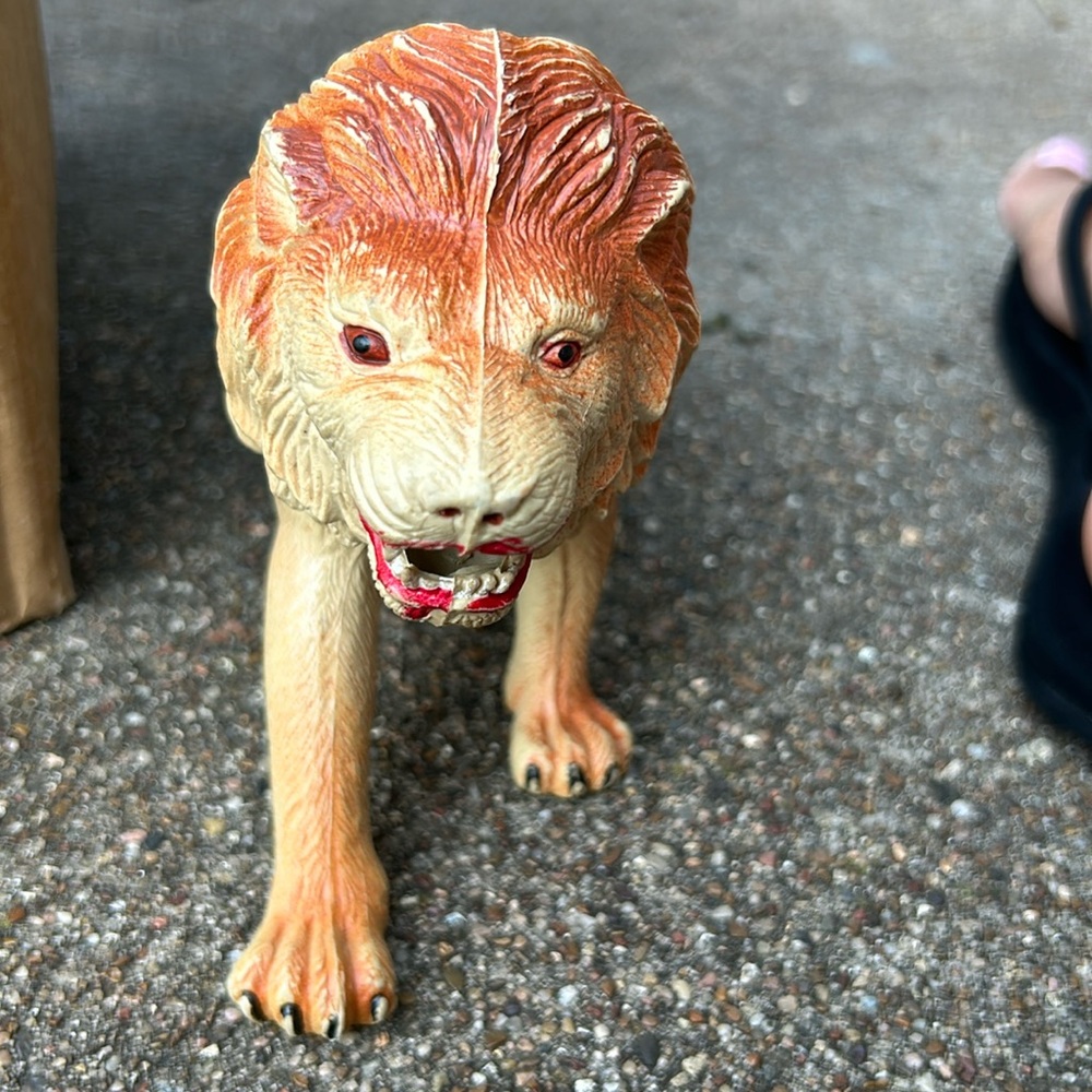 Vintage 80s Imperial Lion Figure for Pretend Play, Montessori, Circus Decor